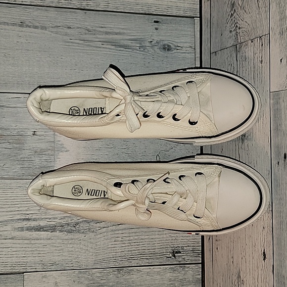 Wedge sneaker - Picture 3 of 5